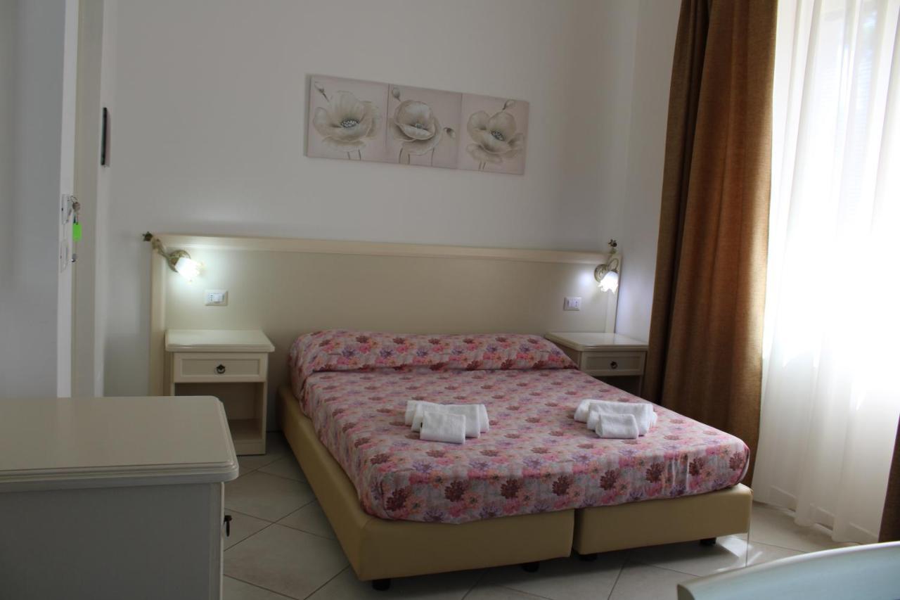 Afrodite Hotel Scalea Kültér fotó
