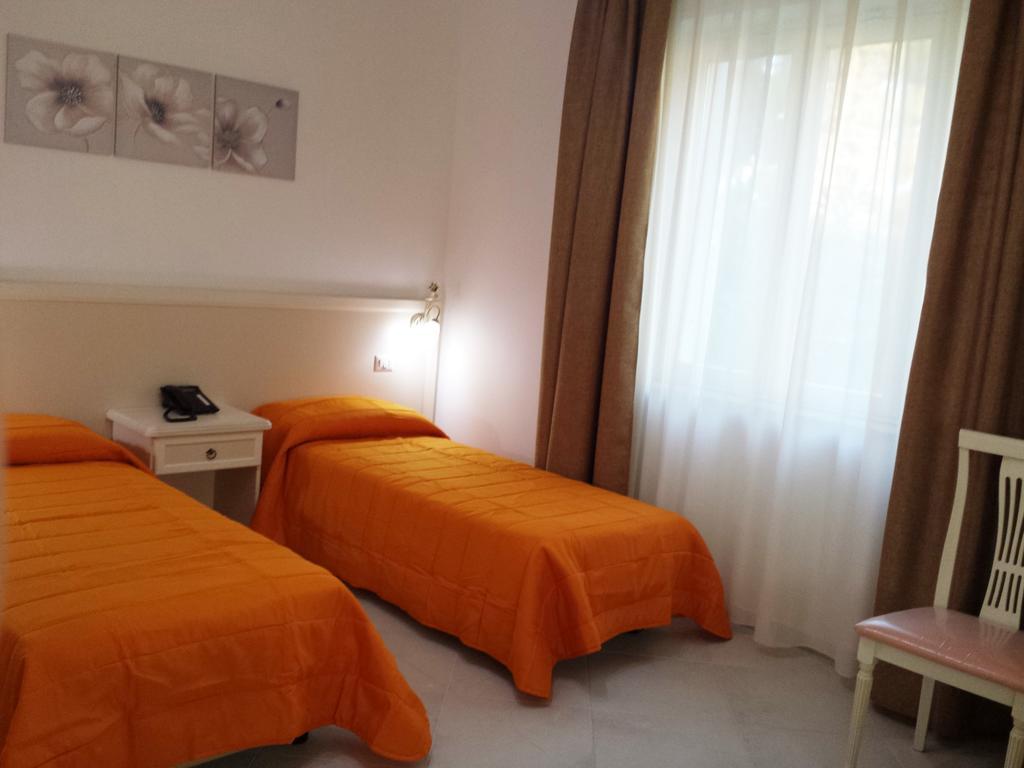 Afrodite Hotel Scalea Kültér fotó