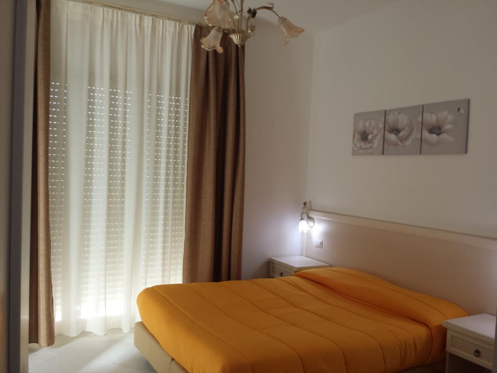 Afrodite Hotel Scalea Szoba fotó