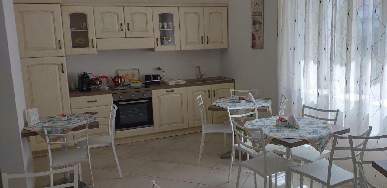 Afrodite Hotel Scalea Kültér fotó